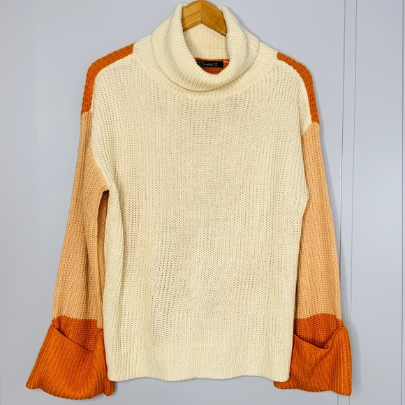 simplee Sweaters - Simplee Color block Turtleneck Sweater M
